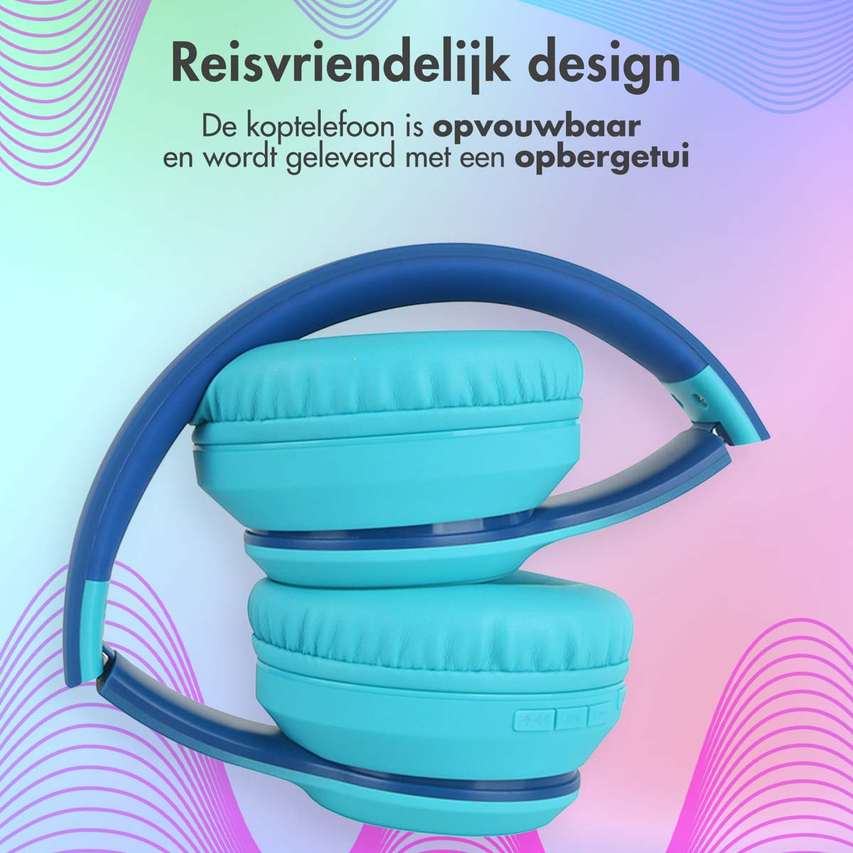 Blauwe en blauwgroene opvouwbare koptelefoon. Tekst zegt 'Reisvriendelijk design'. De koptelefoon is opgevouwen.