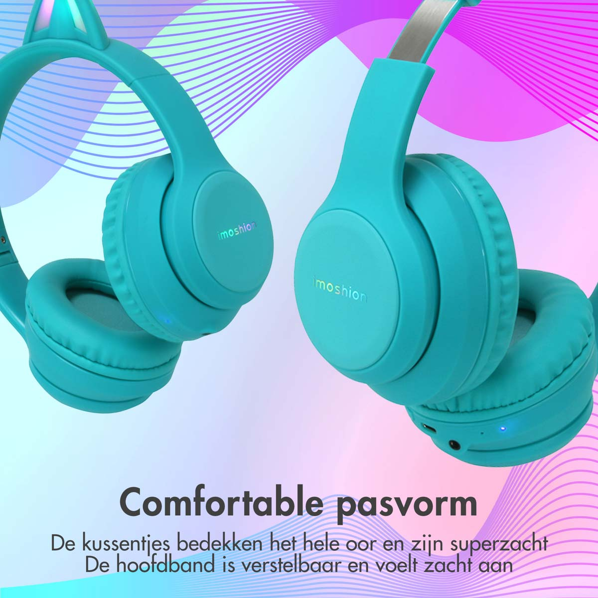 Twee blauwe koptelefoons met kattenoordesign. Tekst zegt: comfortabele pasvorm.