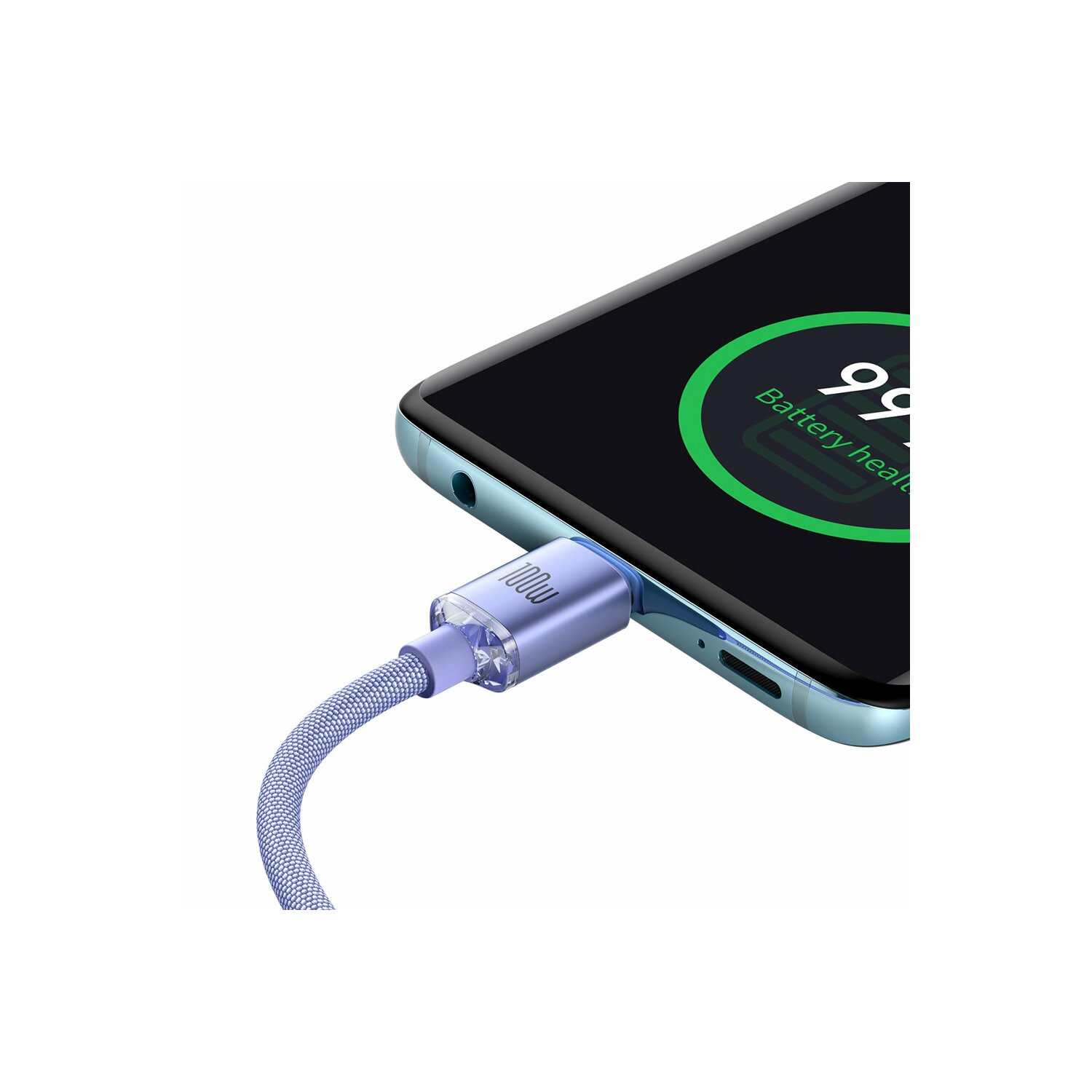 Telefon ładuje się kablem. Telefon ma 99% stanu baterii. Kabel jest niebieski.