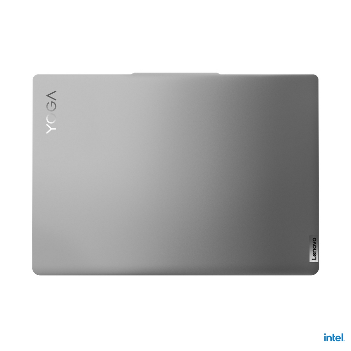 Laptop argentato con i loghi Lenovo e Yoga sulla parte superiore, su sfondo bianco.