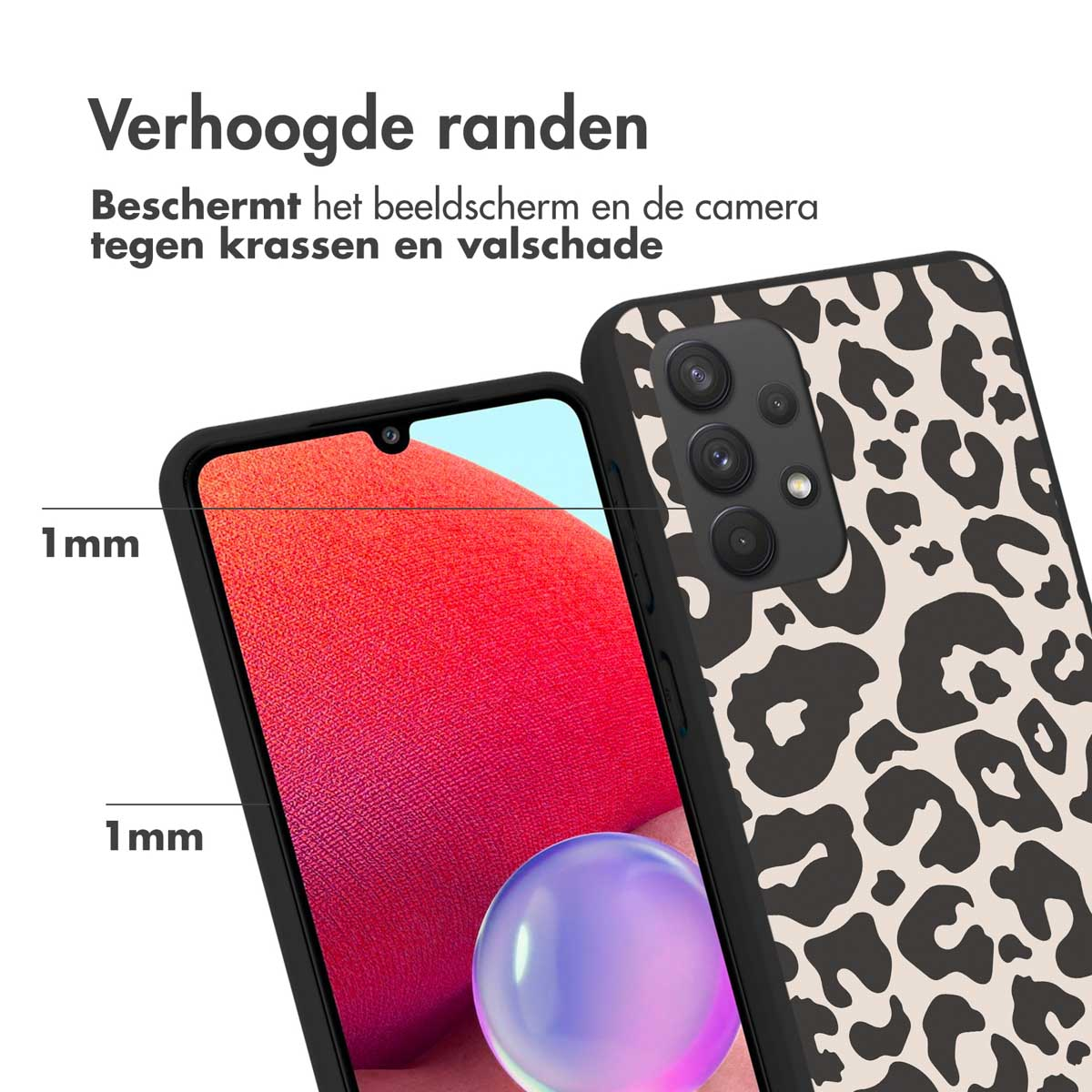 Coque de téléphone avec imprimé léopard. Le téléphone est dans une coque.