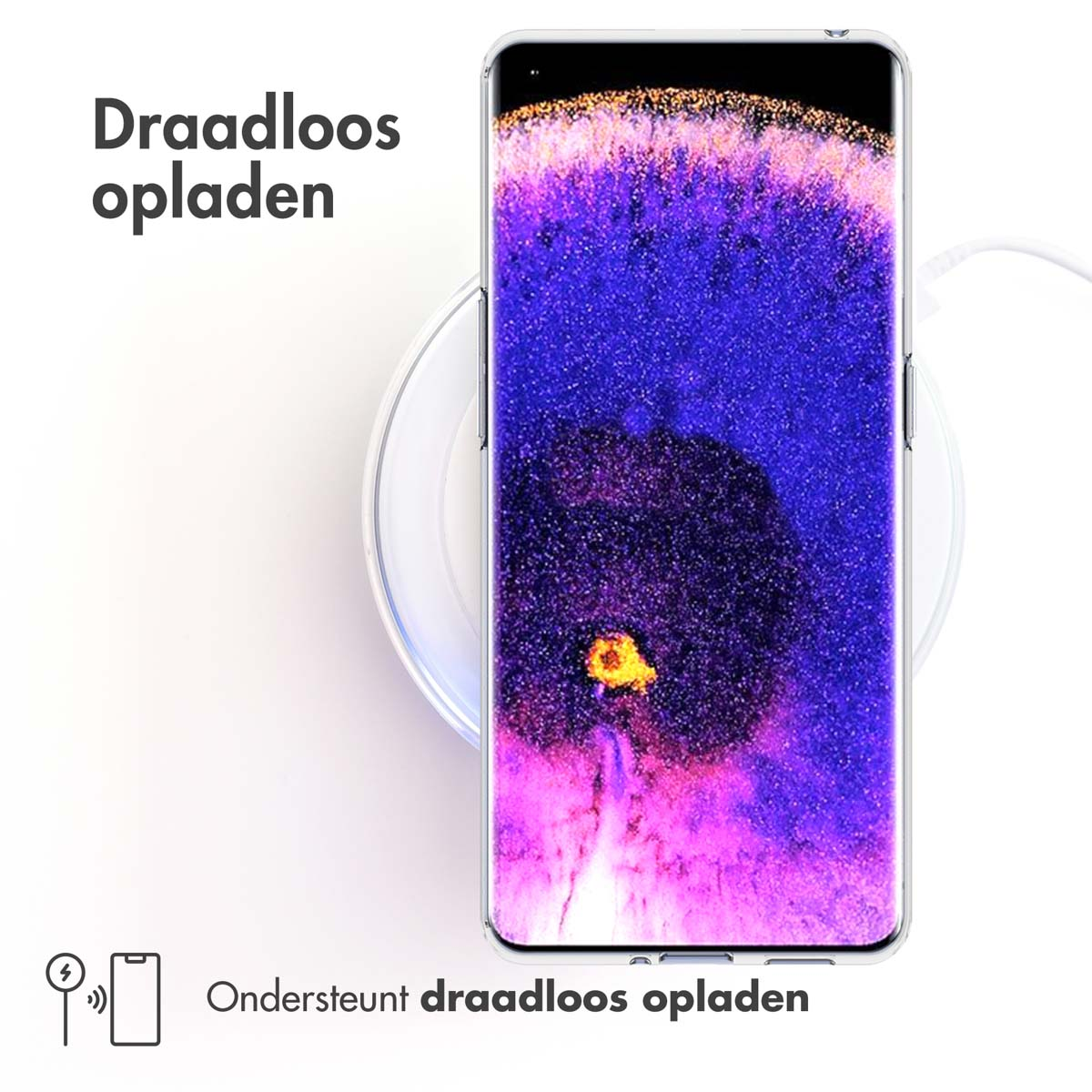 Ein Telefon in einer transparenten Hülle auf einem kabellosen Ladegerät. Der Bildschirm zeigt ein lila Design.