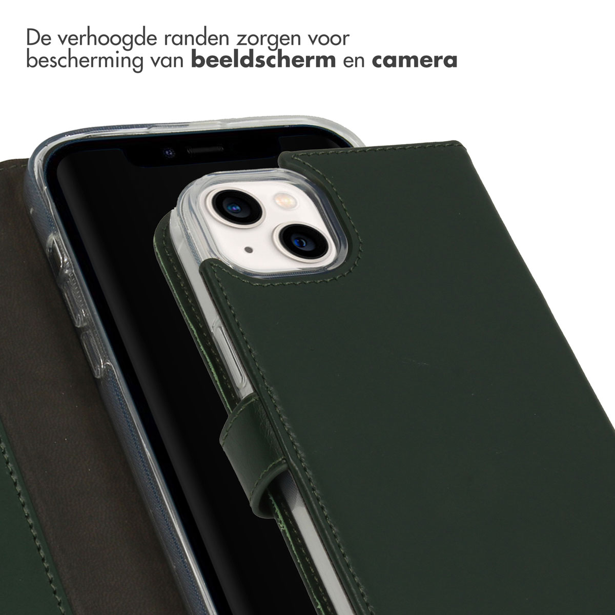 Un étui de téléphone vert foncé, ouvert, avec un téléphone à l'intérieur, vue rapprochée.