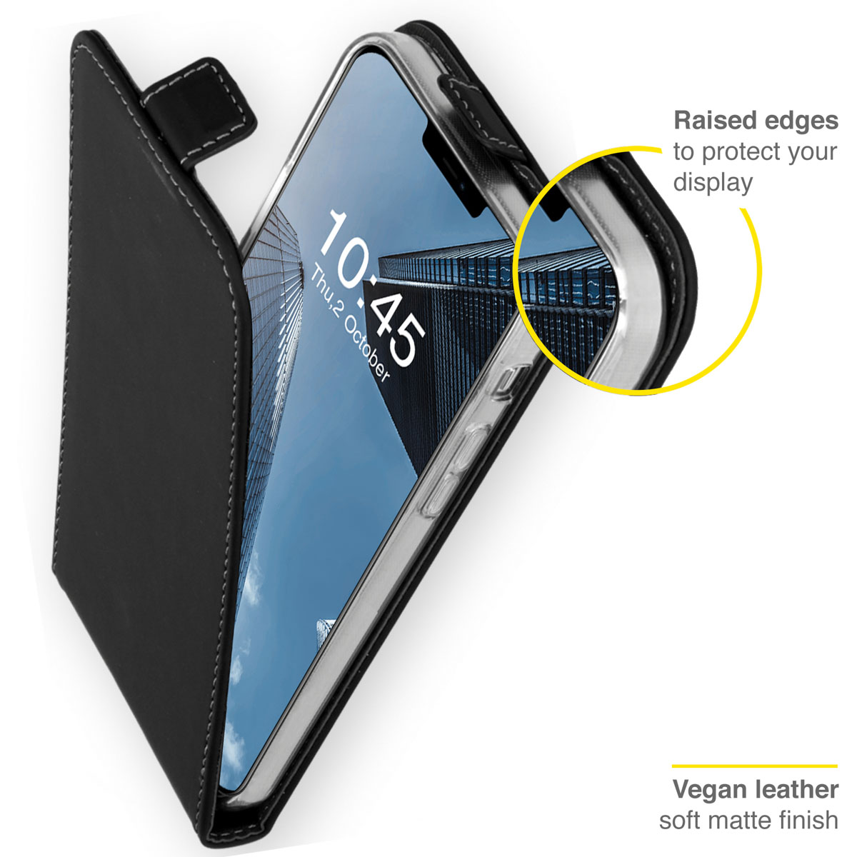 Zwarte telefoonhoes met een telefoon. Toont verhoogde randen om het scherm te beschermen. Veganistisch leer.
