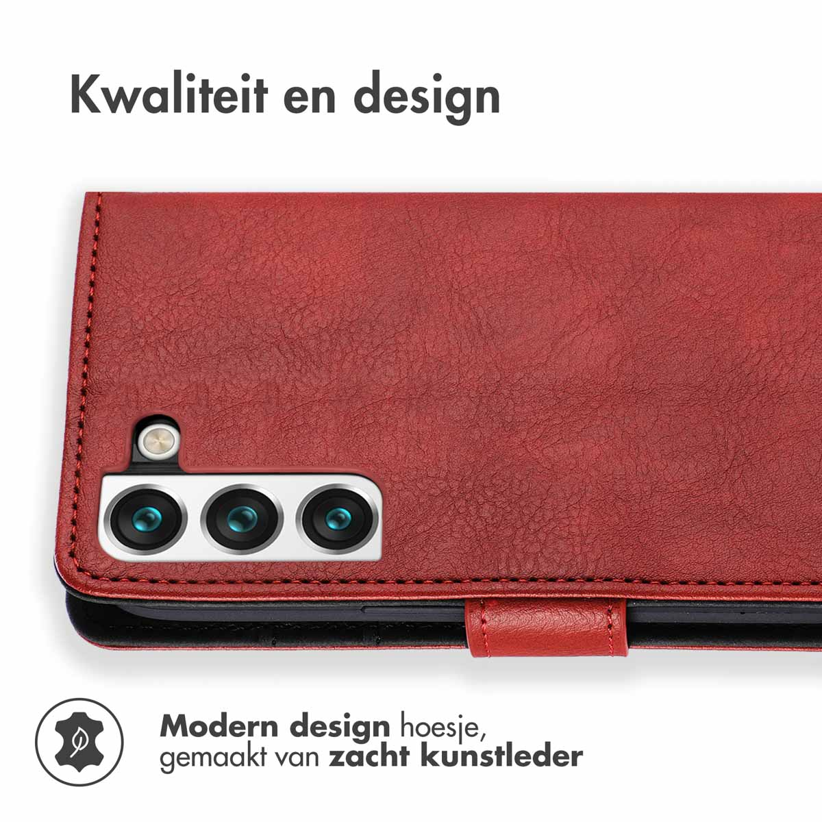 Een telefoon in een rode hoes wordt getoond. De hoes is gemaakt van zacht kunstleer en heeft een modern ontwerp met een drievoudige camera.