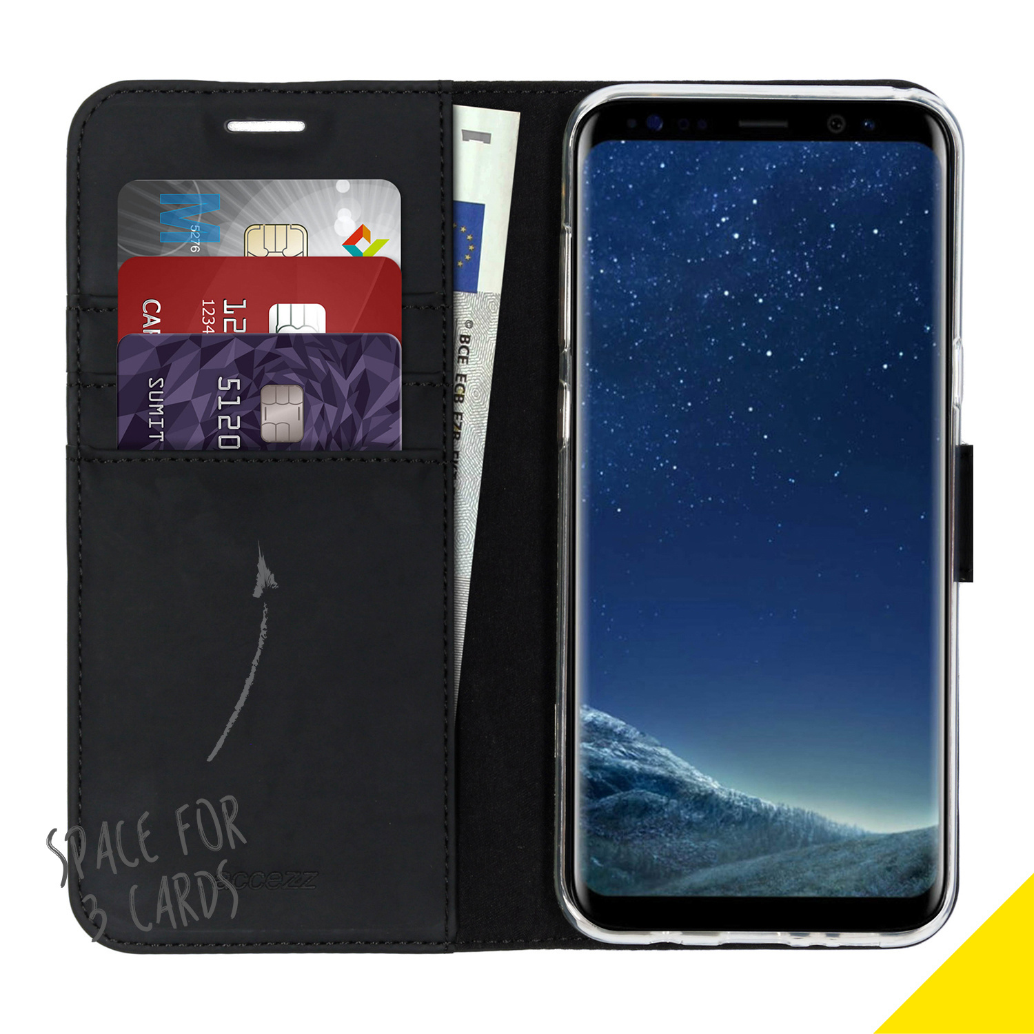 Zwarte telefoonhoes met kaartsleuven, 3 kaarten en een telefoon met een sterrenachtergrond.