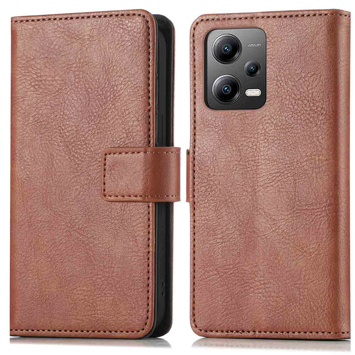 Un étui de téléphone marron avec un téléphone à l'intérieur. Il a une fonction vidéo mains libres.