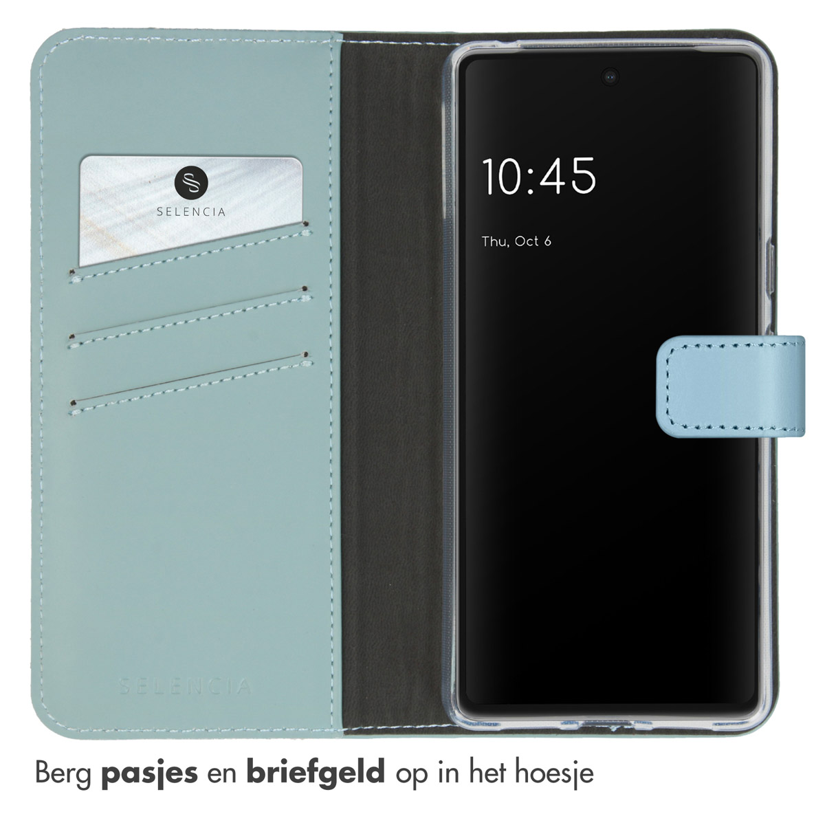 Étui de téléphone bleu avec fentes pour cartes de crédit et un téléphone à l'intérieur. L'écran du téléphone est allumé.