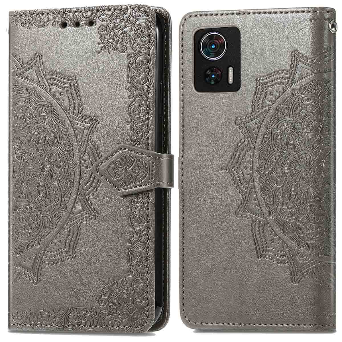 Een open telefoonhoesje met een mandala-ontwerp en een telefoon met de camera.