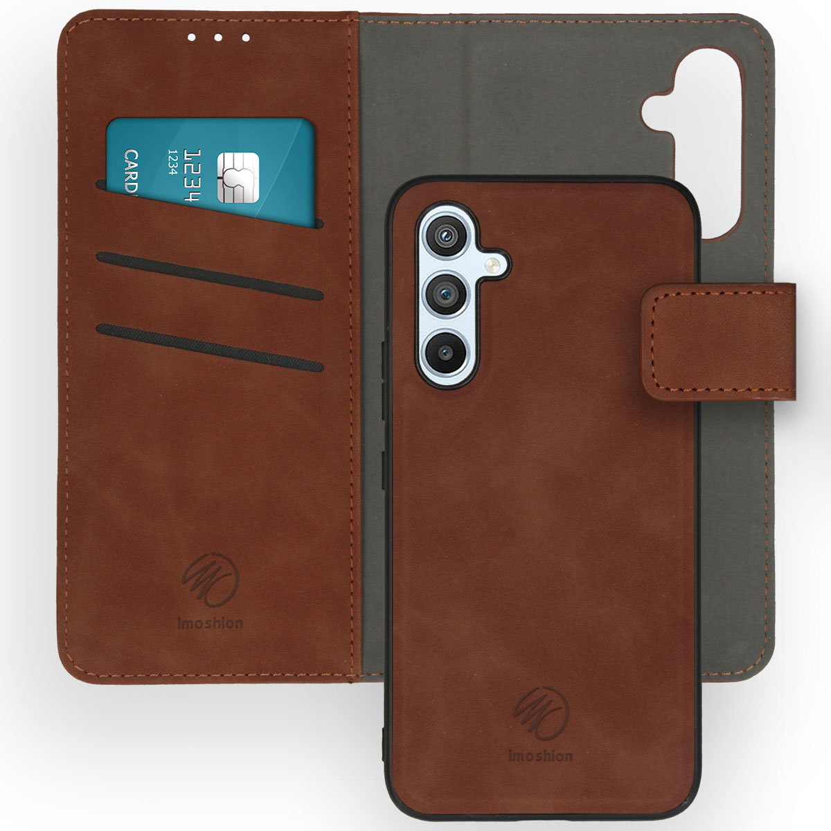 Coque de téléphone marron avec une carte de crédit. Coque ouverte avec le téléphone à droite et la carte à gauche.