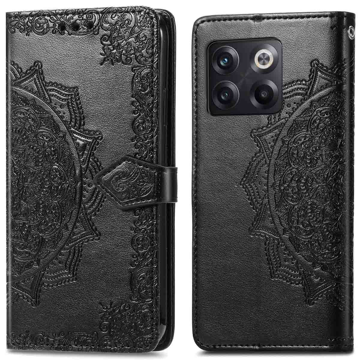 Zwart telefoonhoesje met mandala-ontwerp op een witte achtergrond.