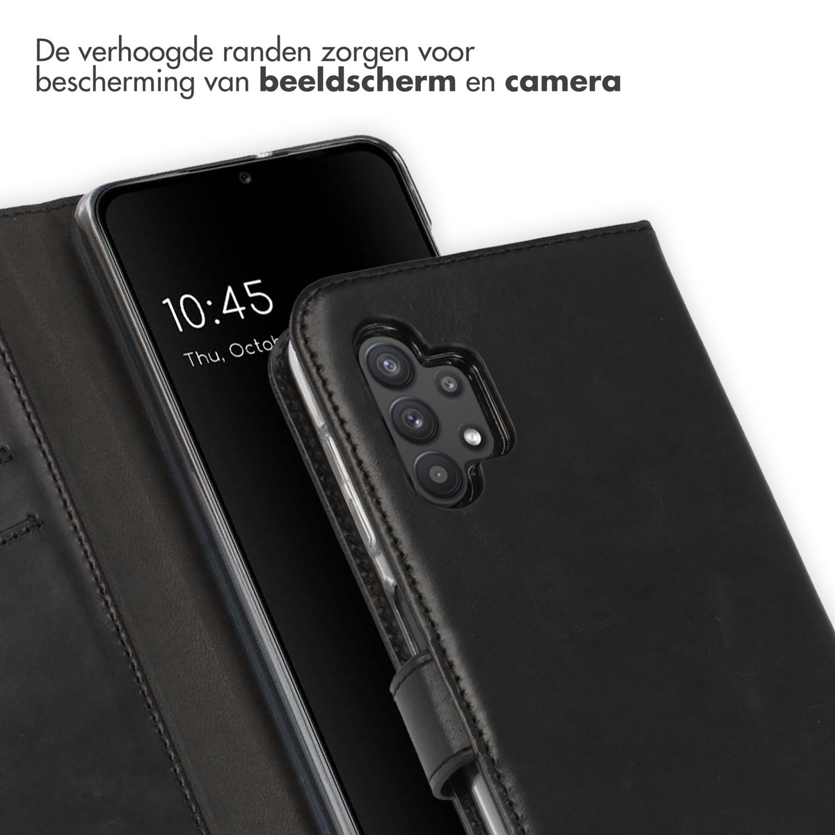 Zwarte telefoonhoes open, toont een telefoon met de tijd. De hoes beschermt het scherm en de camera.