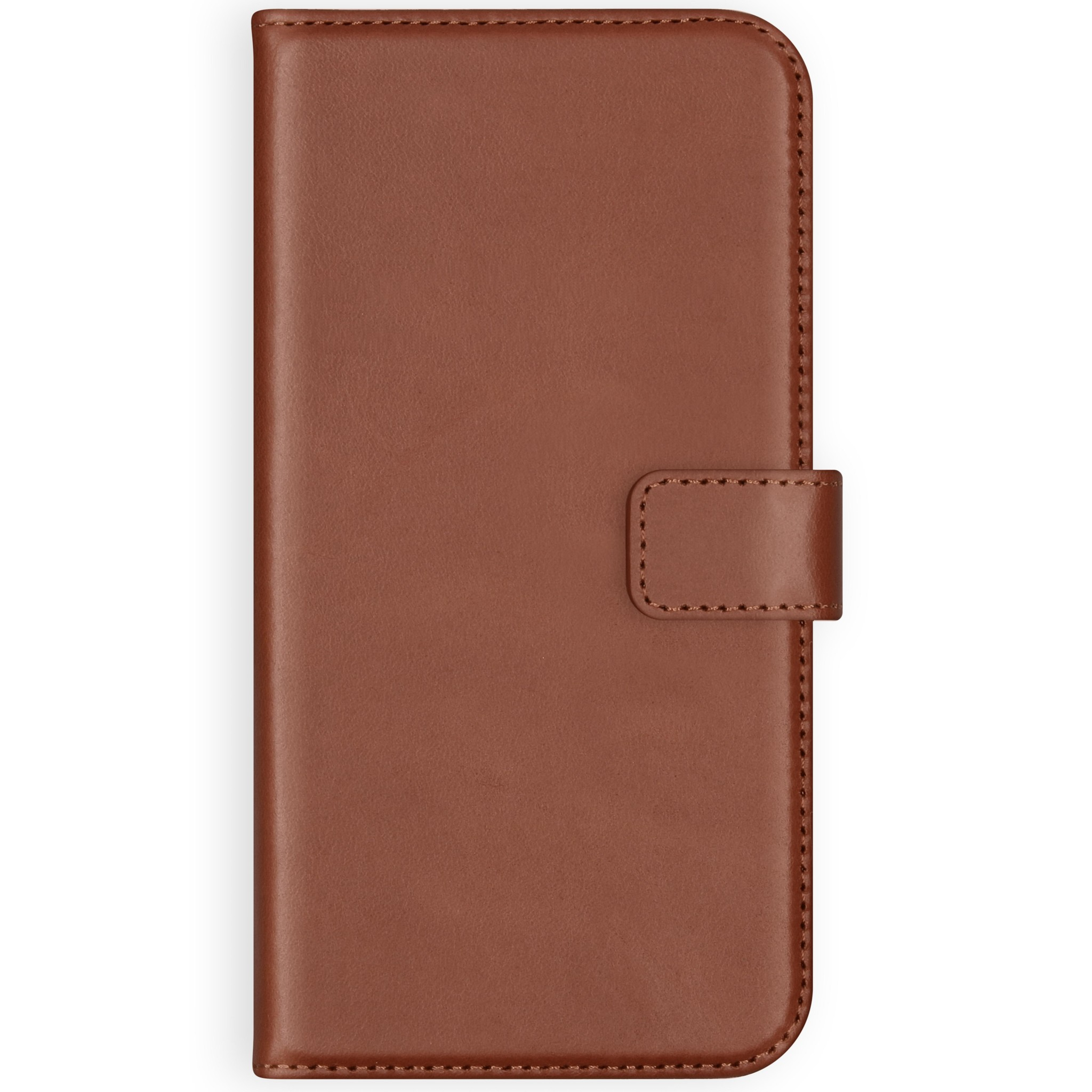 Étui de téléphone en cuir marron, fermé, avec fermeture magnétique.