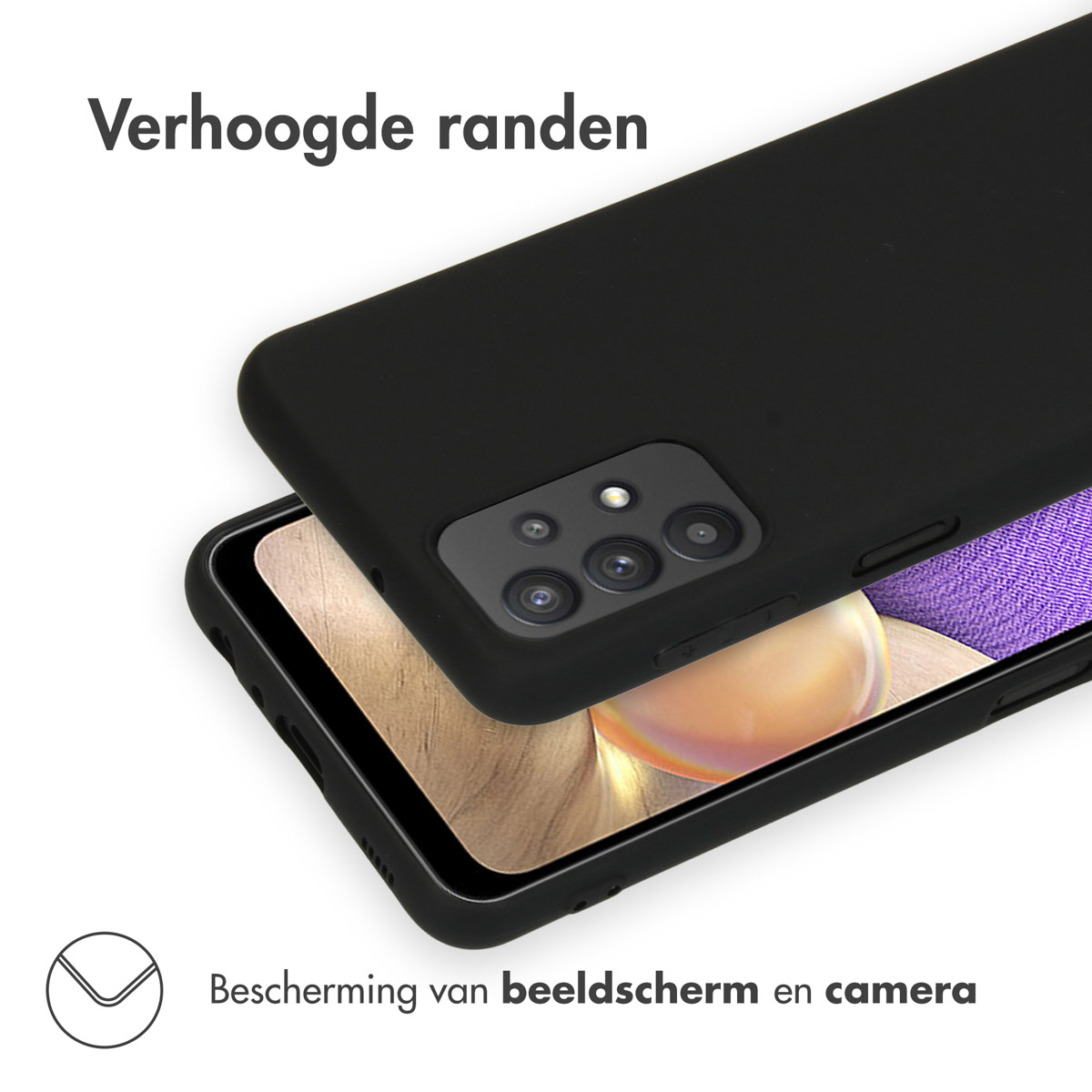 Zwarte telefoonhoes met een telefoon erin. De hoes heeft opstaande randen, die het scherm en de camera beschermen.