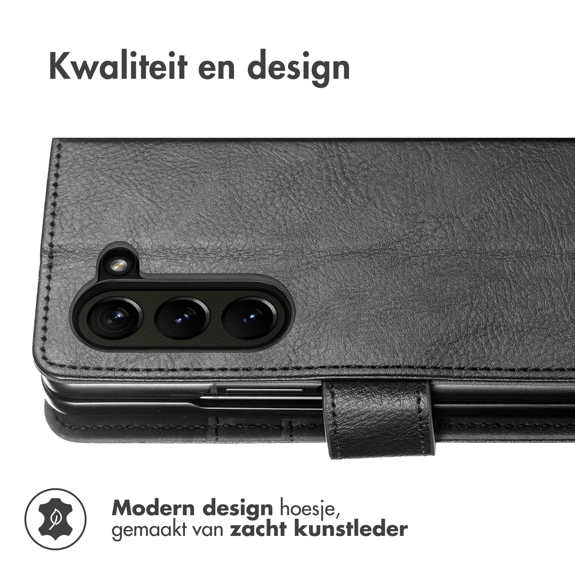 Un étui de téléphone en cuir noir avec des découpes pour l'appareil photo et une fermeture magnétique, vue rapprochée.