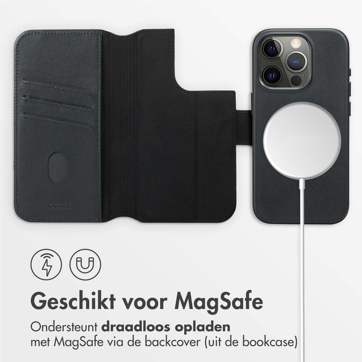 Une coque de téléphone noire avec un socle de chargement MagSafe, chargeant un téléphone.