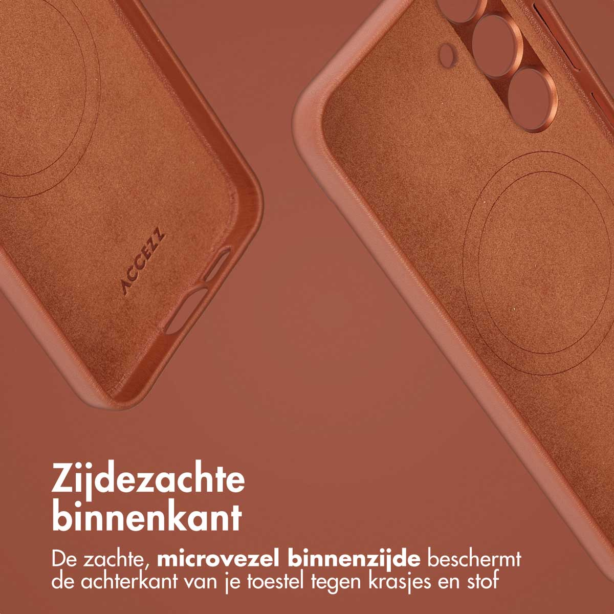 Bruine telefoonhoes met een cirkelvormig ontwerp op de achterkant, de binnenkant tonend.