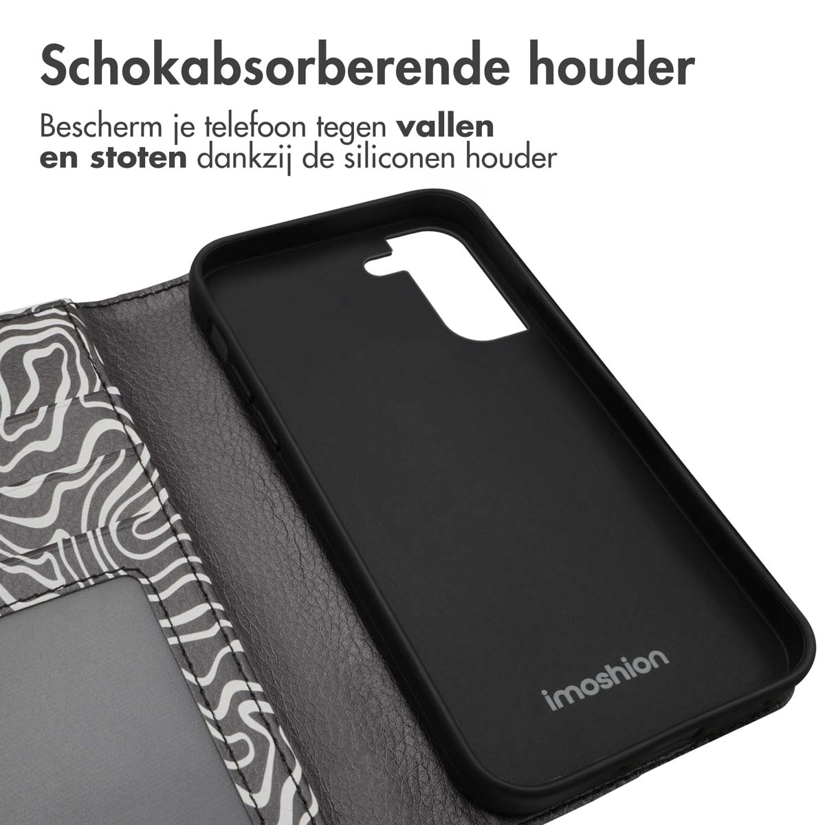 Zwarte telefoonhoes met een zebrapatroon. De telefoon is open.