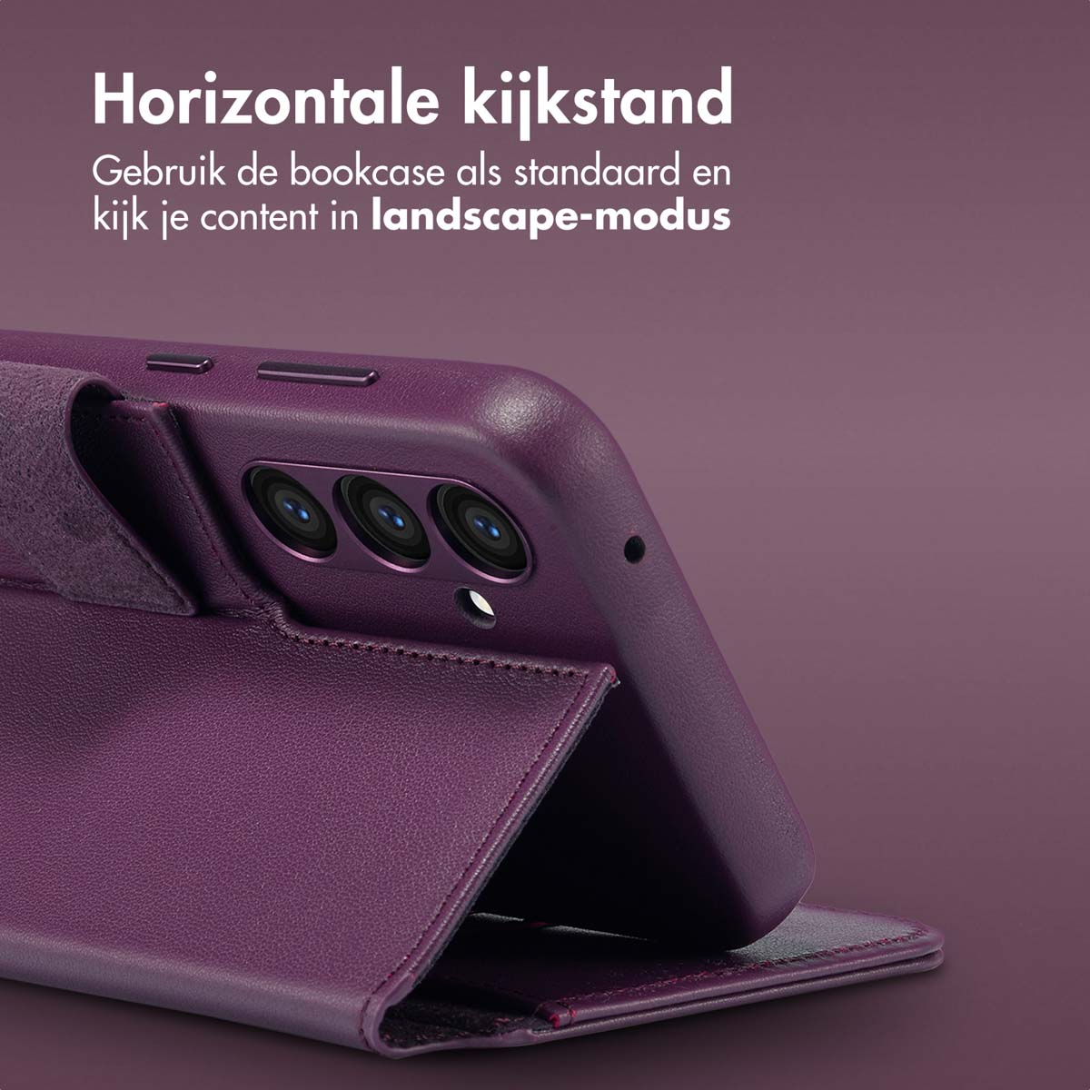 Coque de téléphone violette avec téléphone à l'intérieur, ouverte comme support. Texte sur le mode paysage.