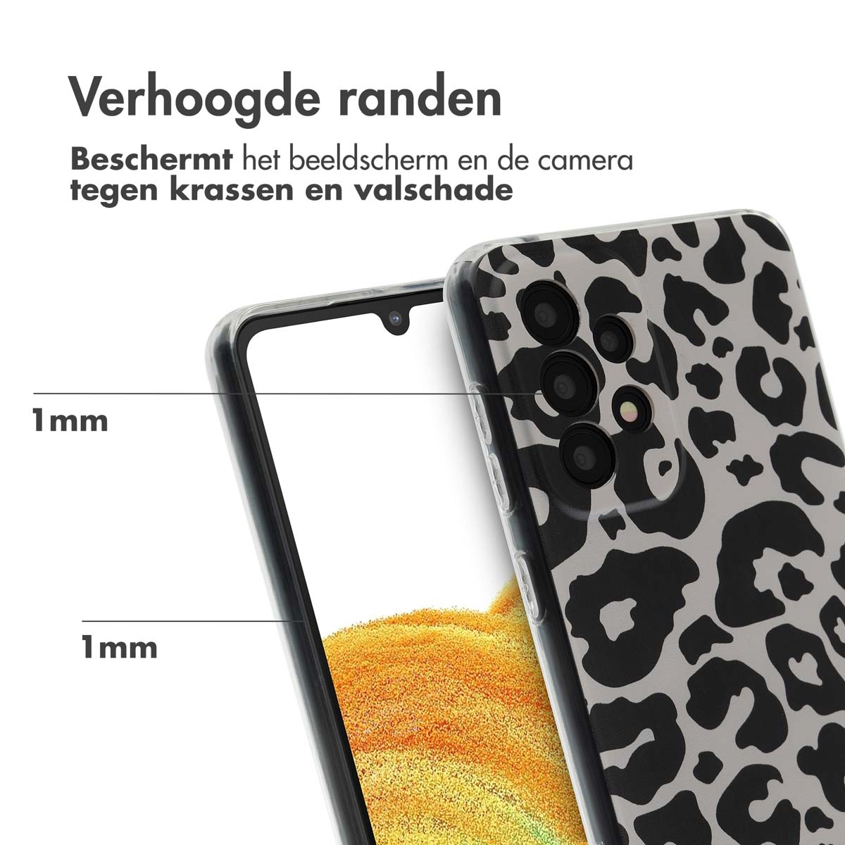Coque de téléphone avec imprimé léopard. Le téléphone est dans la coque.