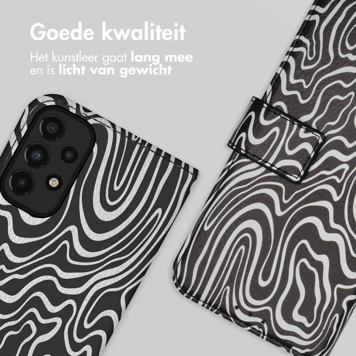 Coque de téléphone avec imprimé zèbre. Motif noir et blanc. Étui ouvert montrant le téléphone.