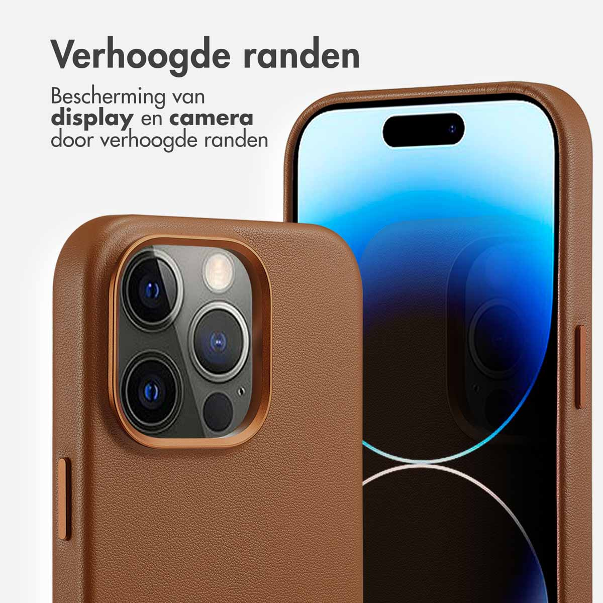 Coque de téléphone marron avec un téléphone à l'intérieur. La coque a un bord relevé.