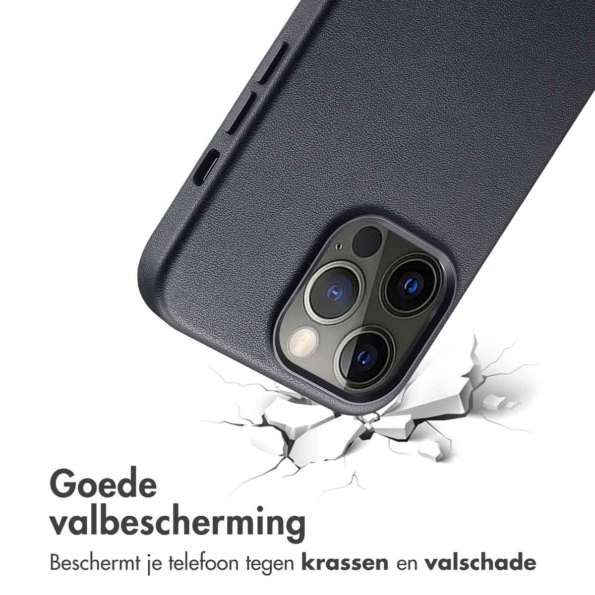 Coque de téléphone sur une surface. La coque est noire et se fissure. Le téléphone est intact.