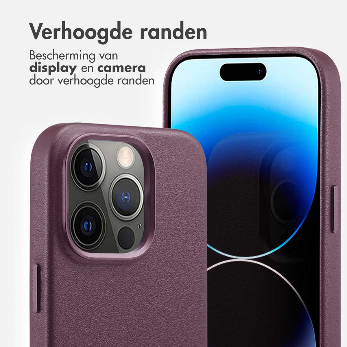 Coque de téléphone violette avec bords surélevés. Téléphone visible, avec une caméra à trois lentilles. Fond sombre.