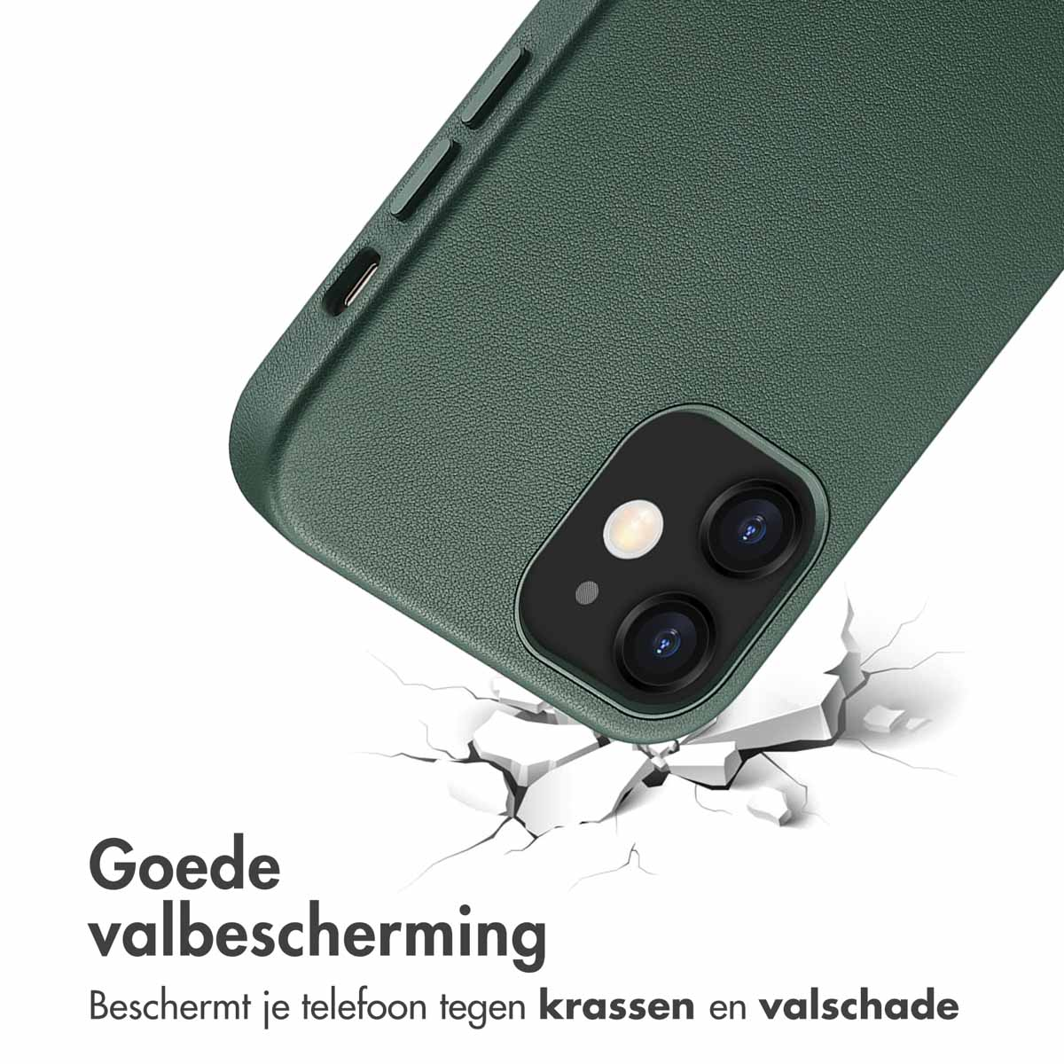 Groene telefoonhoes, scheuren eronder. Tekst: 'Goede valbescherming', beschermt tegen krassen en valschade.