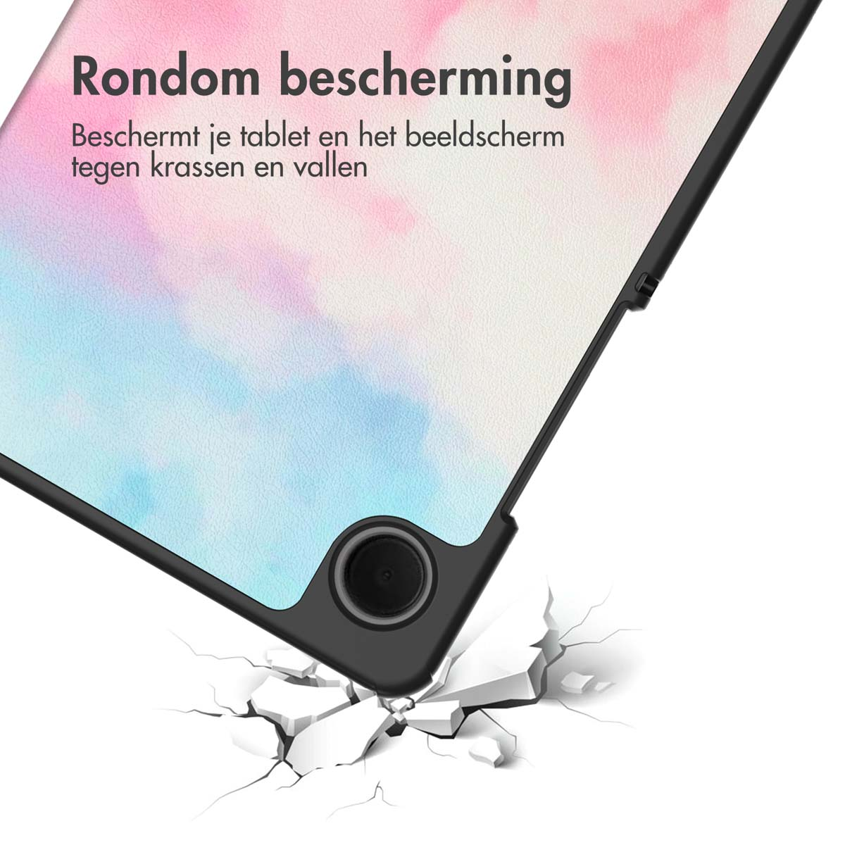 Tablet in een zwarte hoes, valt op de grond, waardoor het breekt. De hoes beschermt het scherm.