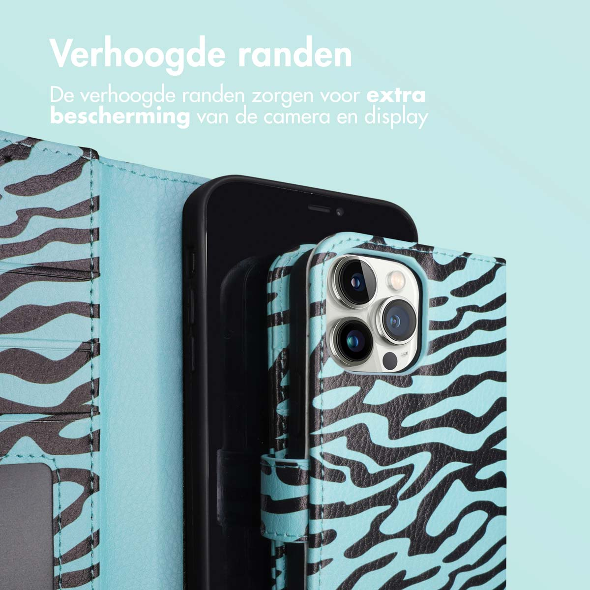 Telefoon in een hoesje met zebraprint, met een lichtblauw interieur en zwarte randen.