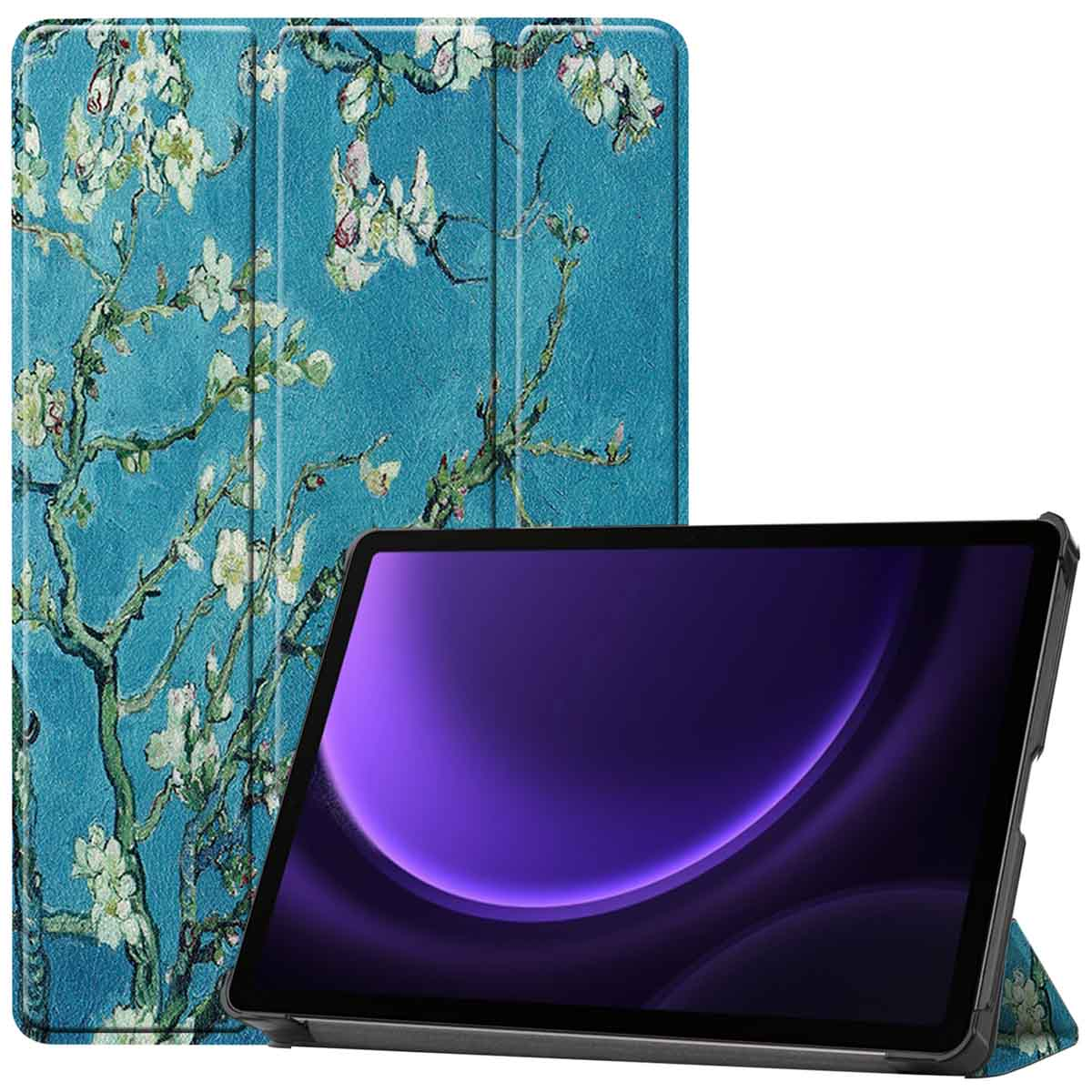 Tablethoes met een bloemendesign in blauw en wit. De hoes is open en toont de tablet.