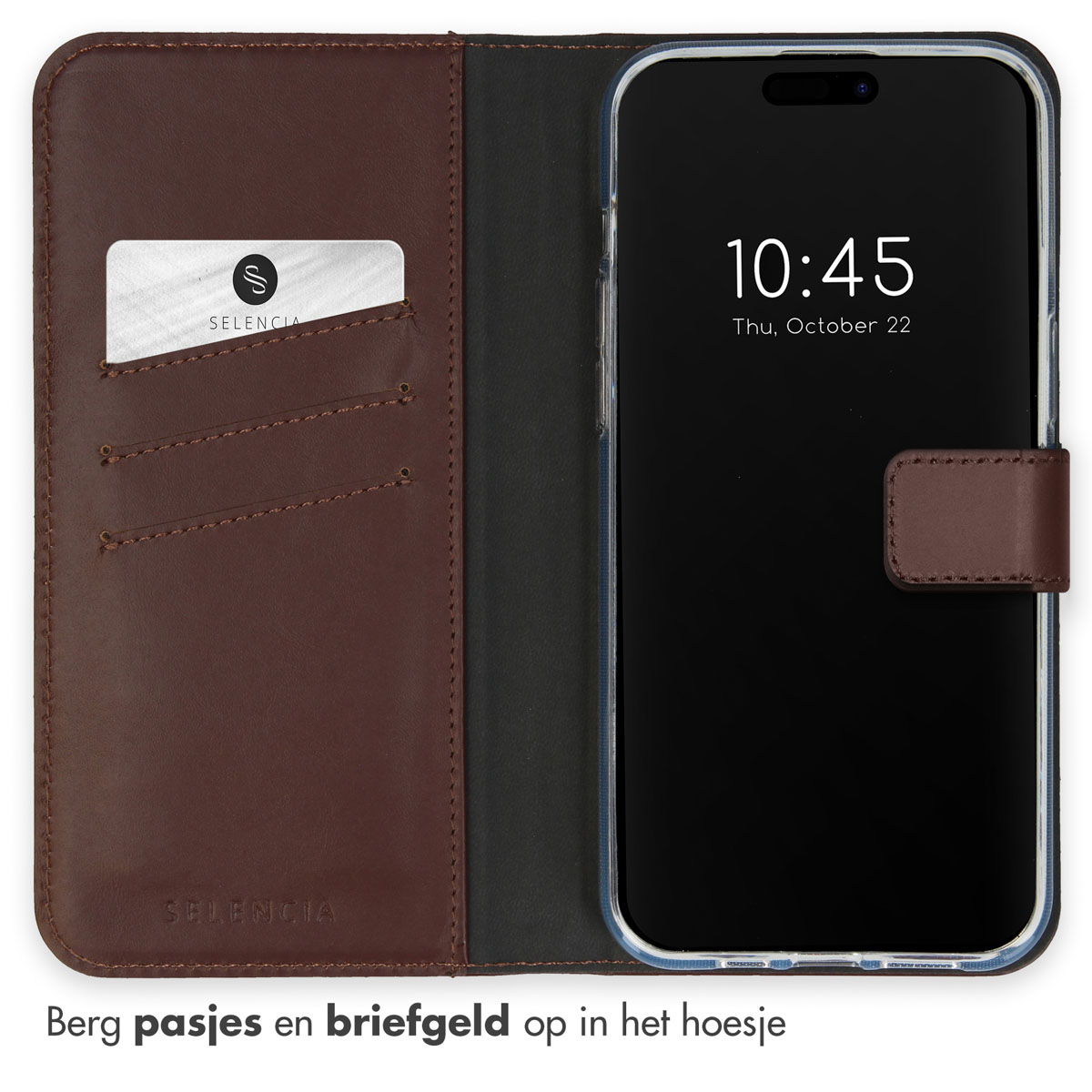 Braune Handyhülle mit Karte und Telefon. Der Telefonbildschirm zeigt die Uhrzeit. Der Hintergrund ist weiß.