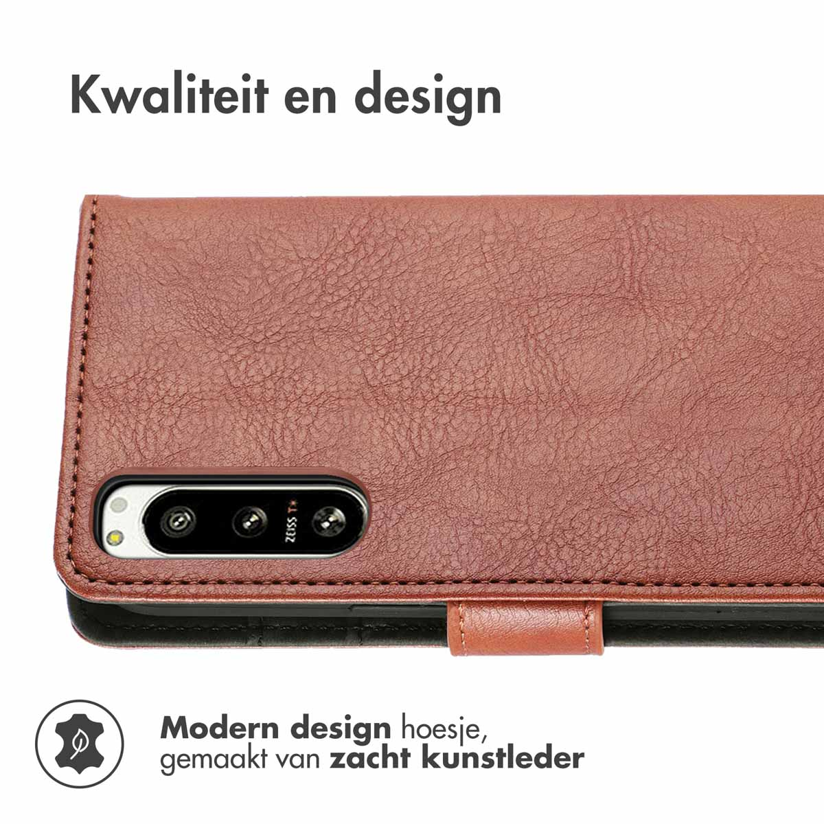 Coque de téléphone avec texture cuir marron. Ouverte, montrant les découpes de l'appareil photo.