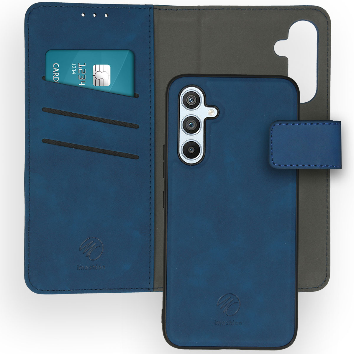 Coque de téléphone bleue, ouverte. Montre l'intérieur, avec une carte bleue. Un téléphone bleu est à l'intérieur.