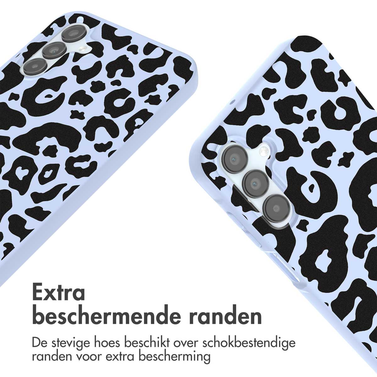 Twee telefoonhoesjes met een lichtblauw en zwart luipaardprintpatroon. De tekst luidt: 'Extra beschermende randen'.