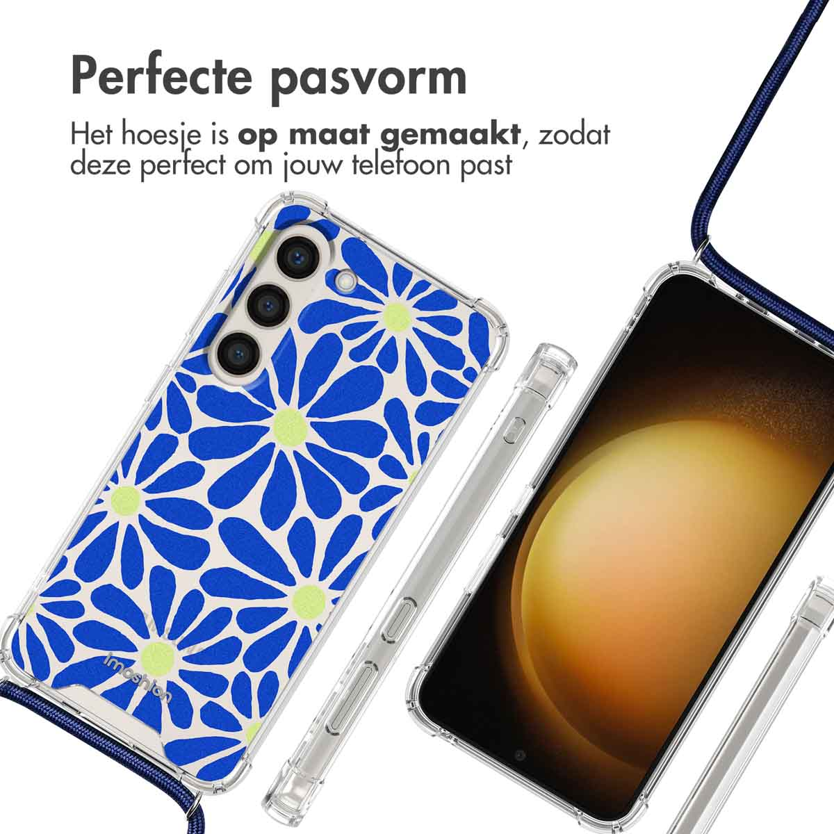 Telefoonhoesje met blauw bloemenontwerp. Telefoon en hoesje liggen dicht bij elkaar. De achtergrond is wit.