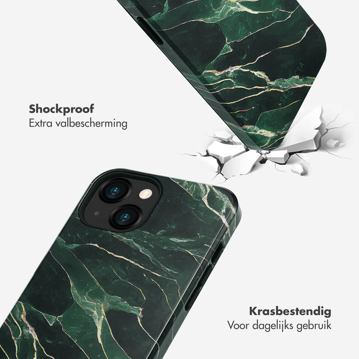 Coques de téléphone, une avec un design en marbre vert, une se brisant. Fond blanc.