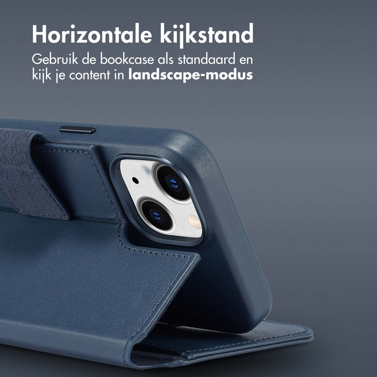 Tablethoesje. De tablet zit in een hoesje en toont de landschapsmodus. Tekst: 'Horizonale kijkstand.'