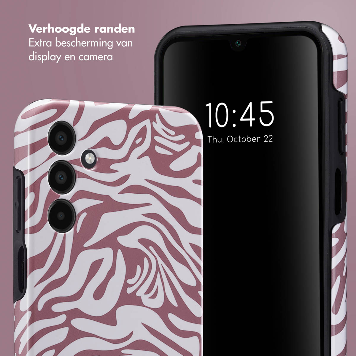 Telefoon in zebra-patroon hoesje. Tijd 10:45, 22 oktober. Tekst: Verhoogde randen Extra bescherming van display en camera.