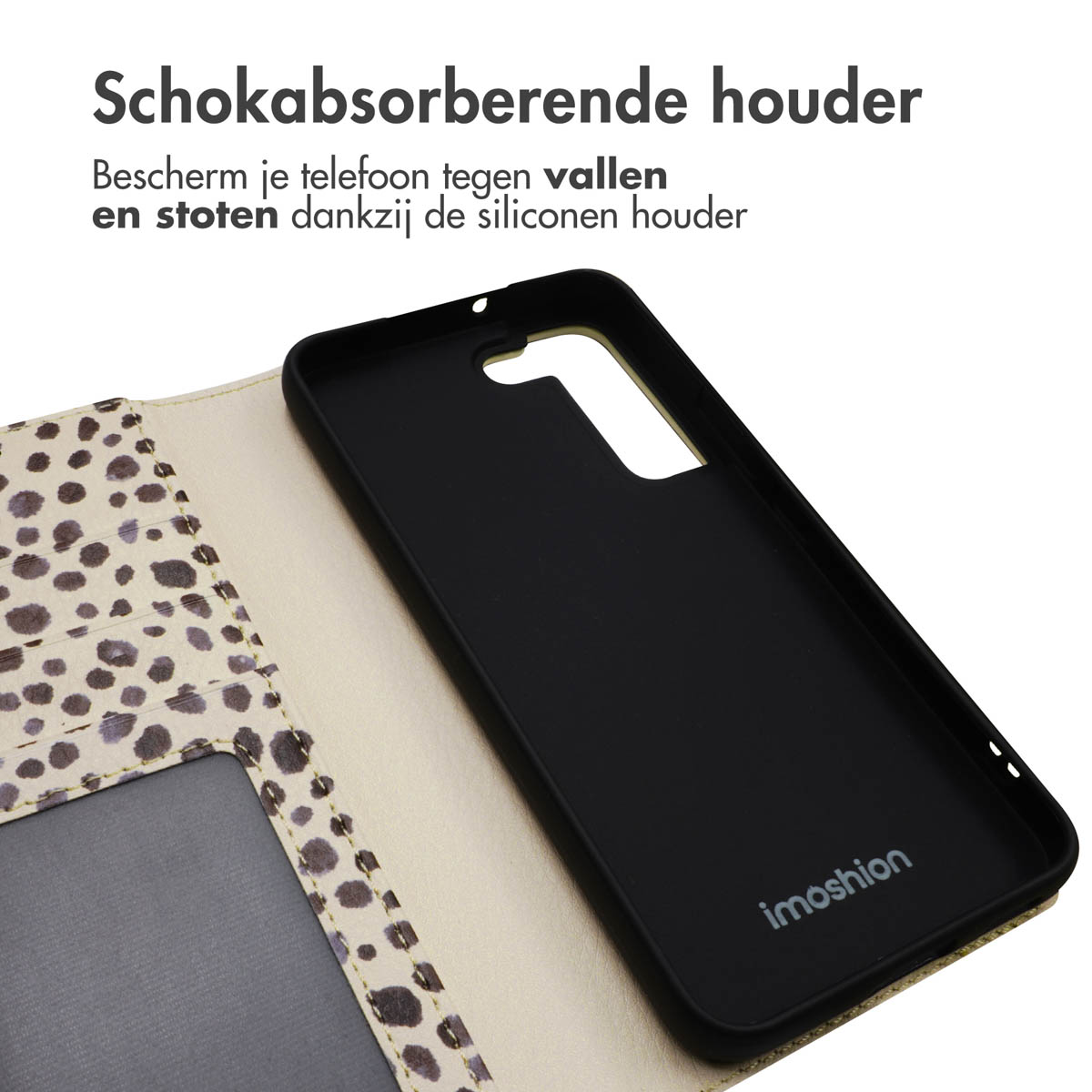 Coque de téléphone ouverte, avec un téléphone à l'intérieur. La coque a un support noir et un motif léopard.