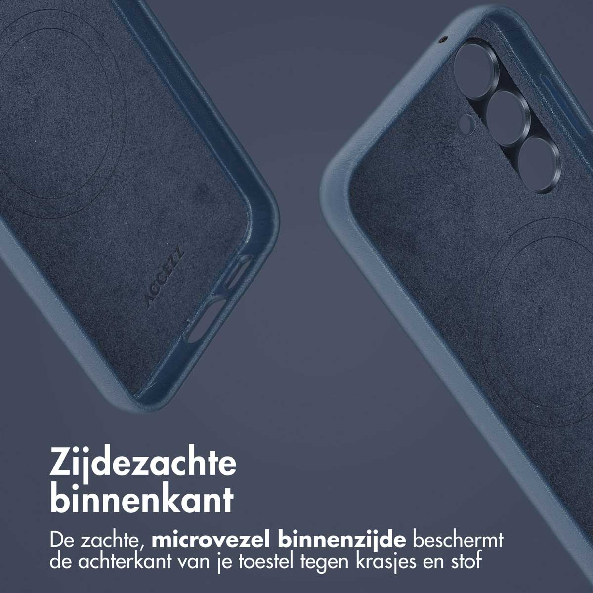 Blauwe telefoonhoes binnenin. De hoes is leeg met de merknaam.