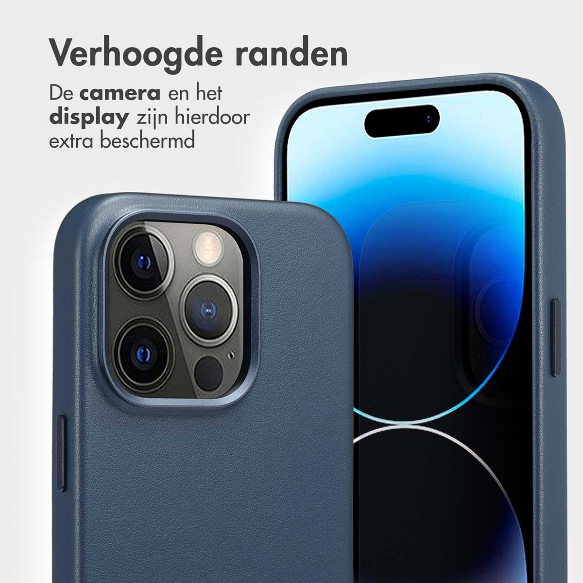 Custodia blu scuro. Un telefono è all'interno, mostrando le sue fotocamere e il display.