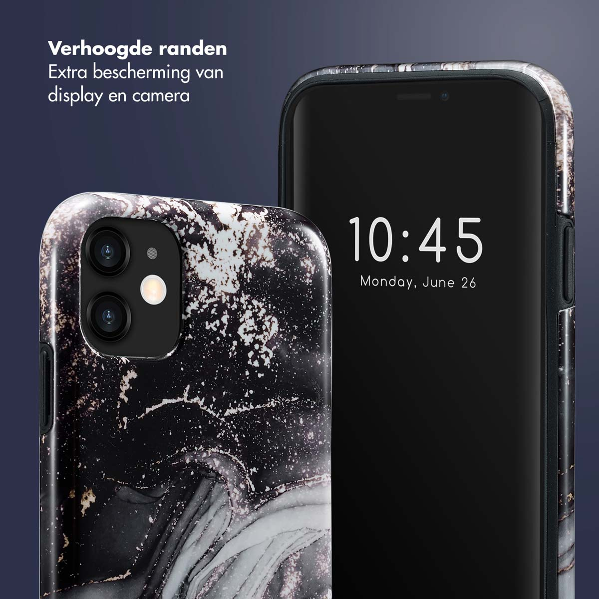 Telefoon in zwart-wit patroon hoesje. Tijd 10:45, 26 juni. Tekst: Verhoogde randen Extra bescherming van display en camera.