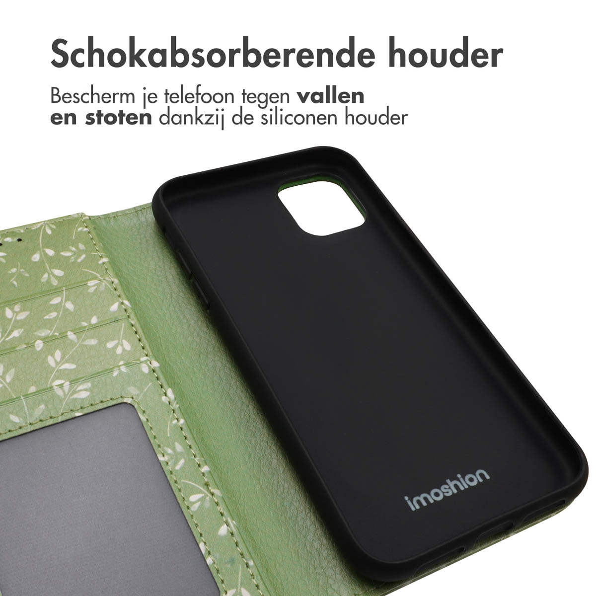 Open telefoonhoesje met een zwarte telefoon erin. Groen bladerpatroon op het hoesje. De hoes is open.