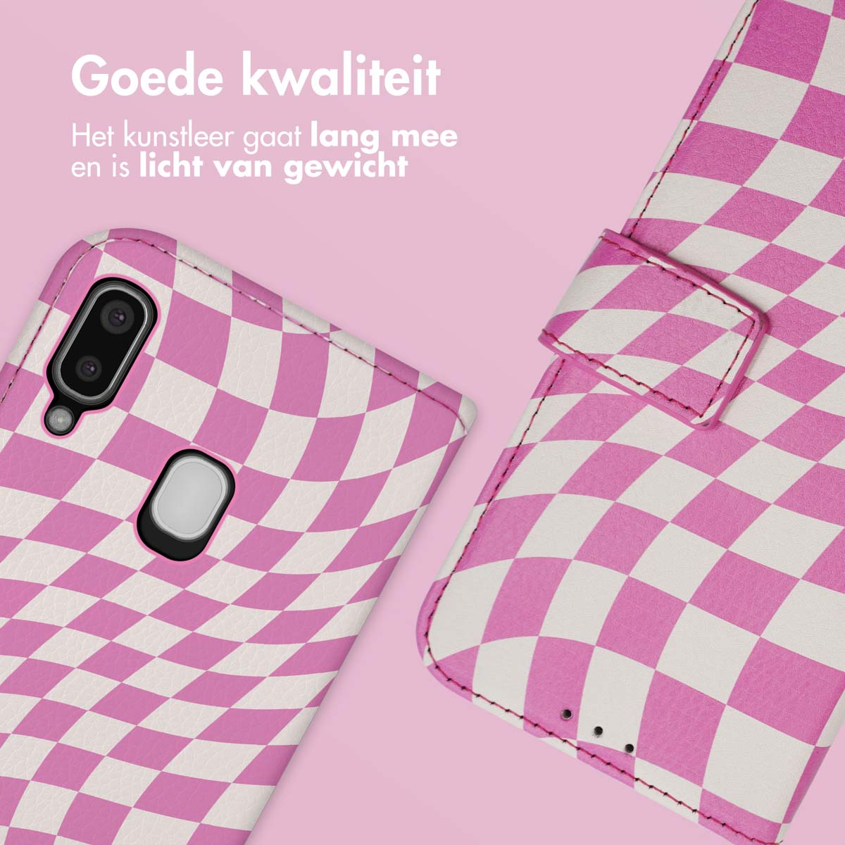 Roze en witte geruite telefoonhoes. Gedeeltelijk open, met telefoon en hoes op roze achtergrond.
