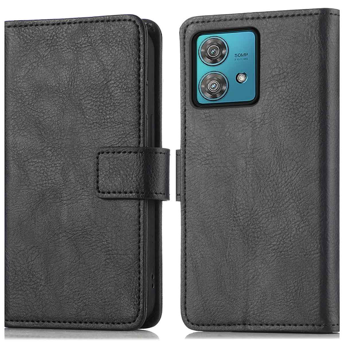 Zwarte leren telefoonhoes, open, met flap. Telefoon aan de rechterkant.