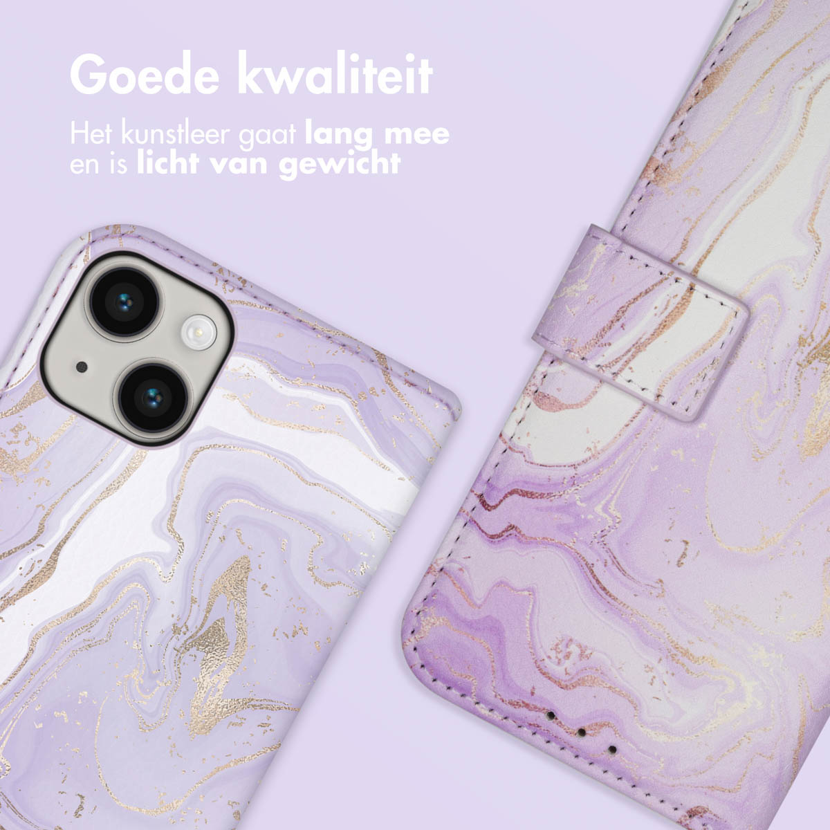 Paarse telefoonhoes met marmerontwerp en gouden accenten, open, op paarse achtergrond.