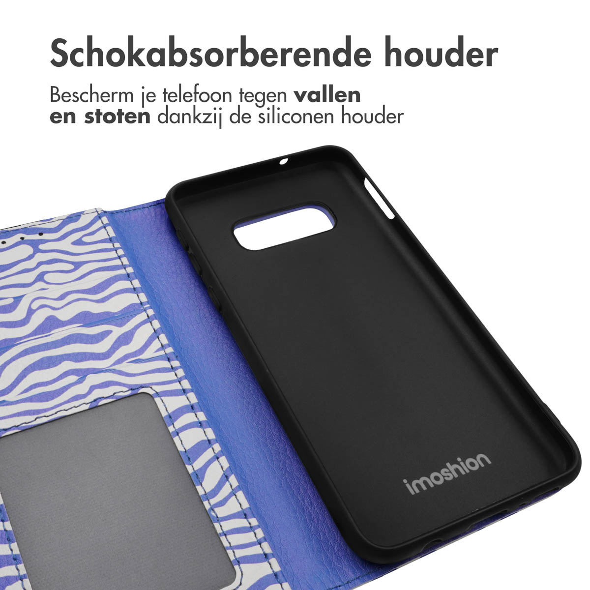 Coque de téléphone noire avec motif zébré bleu et blanc. Téléphone noir visible.