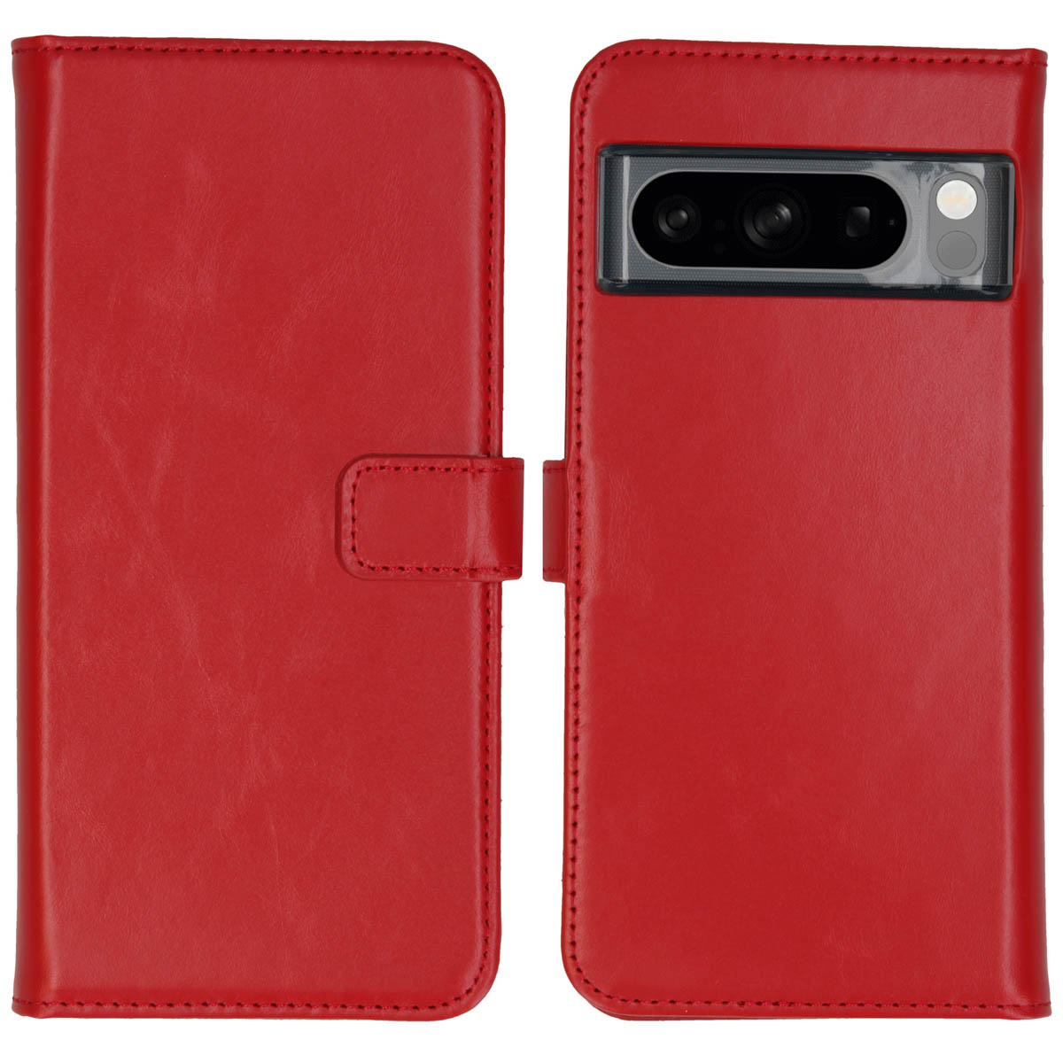Étui de téléphone en cuir rouge, fermé. Sur le devant, l'étui a une fermeture à bouton.